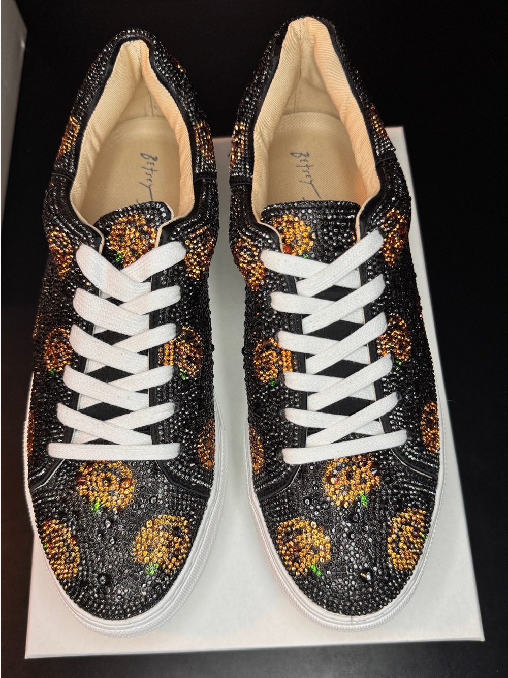 BRAND NEW- SIDNY PUMPKIN Betsey Johnson Sneakers Women’s 10 with BOX